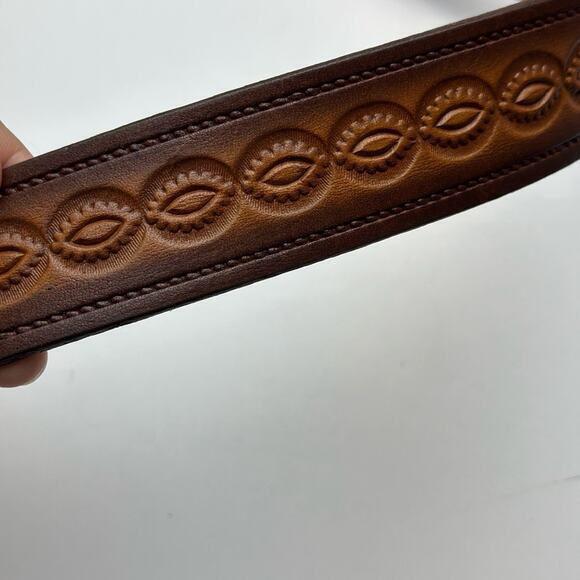 Hand tooled brown leather mens belt - Picture 5 of 5